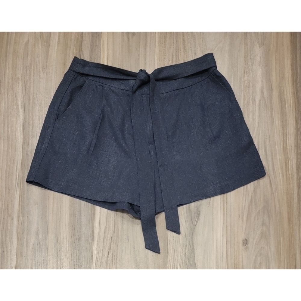 HAVE Women's Navy Shorts size large